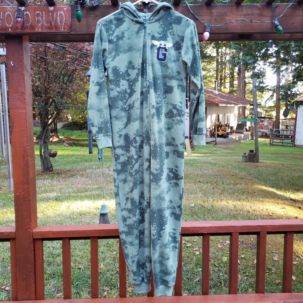 GAP | StarWars™ Baby Yoda One-Piece - Zip Up Pajamas Onesie - Size 12